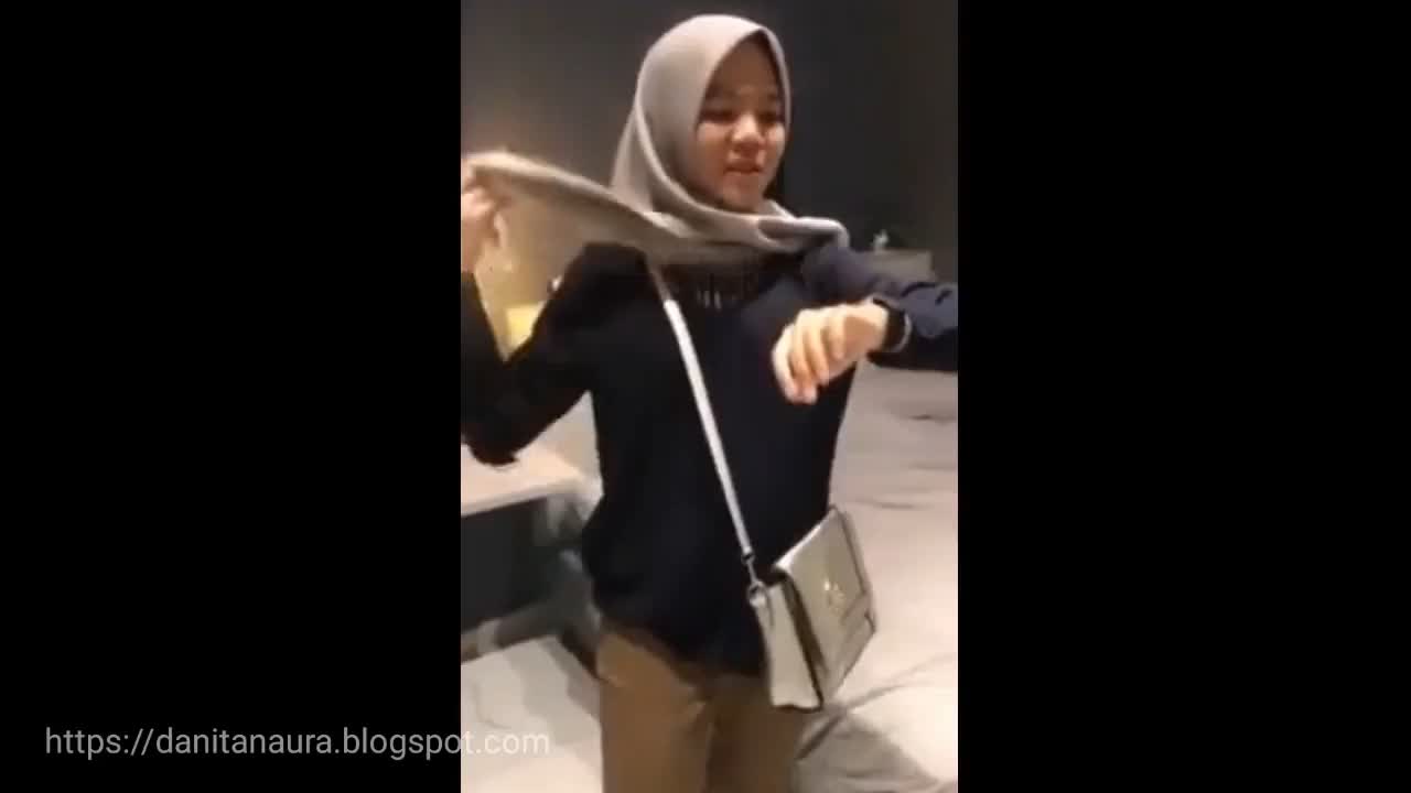 Bokep Jilbab Indo Open BO Pernah Viral