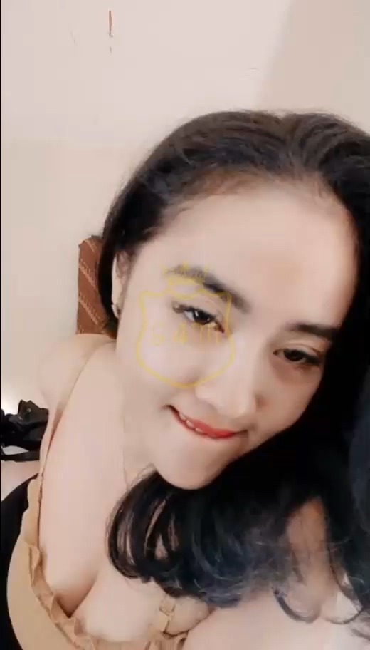 Gadis Cantik Demplon Live Telanjang