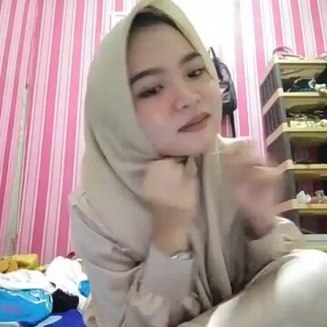 Cewek Jilbab Cantik Pap Bugil Buat Pacarnya