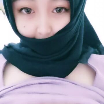 Fira Jilbab Toge