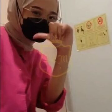 Neng Icha Show Buka Baju Telanjang Dada