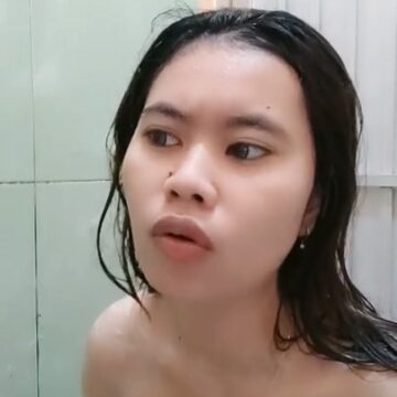 Neng Yola Show Mandi Sampai Pakai Daleman