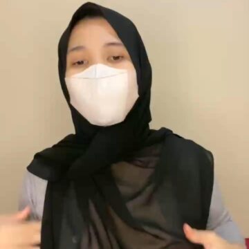 Rani Nakal Remas Susu Hijab Transparan