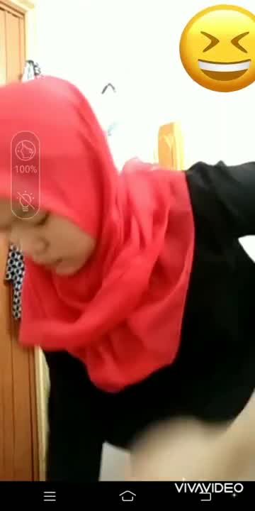 TKW Jilbab Merah Di Malay Diajak Vcs Zoom Meki