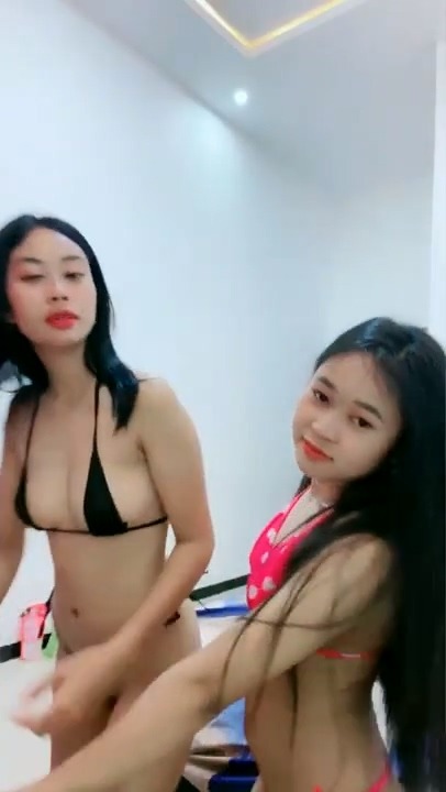 Chery Kina Junior Tampil Berdua Live telanjang