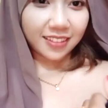 VCS LIVU Cewek Berhijab Cantik Pamer Apem