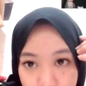 VCS Panas Ayu Riani Hijab Cantik Meki Tembem