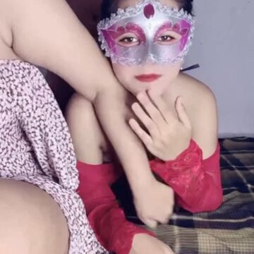 Laila Ajak Brondong Main Threesome Sodok Dari Belakang